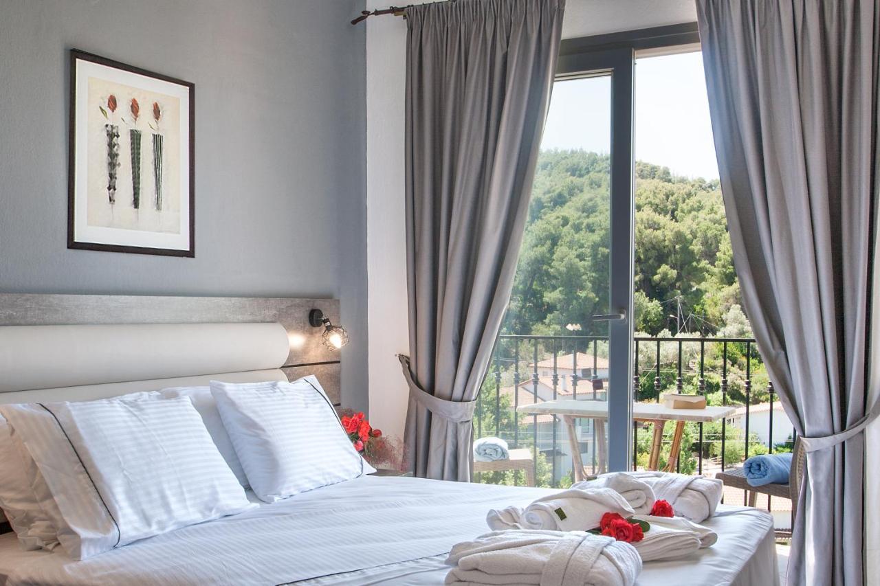 Hermes Hotel Vromolimnos エクステリア 写真